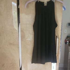 MICHAEL KORS -SALE !!   EUC- Chic Black Sleeveless HALTER STYLE Women's Tank Top